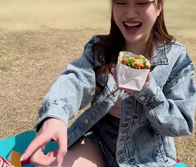 Unleash Your Desires with a Voluptuous Beauty! - JAV Porn Video