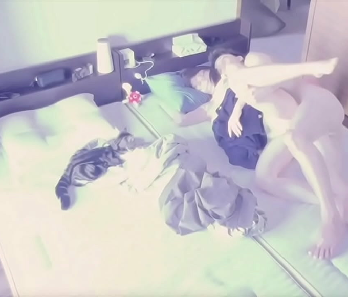 お昼寝中の無防備な彼女にちょっかいを出して夜&bigcirc;い！気づいた頃には挿入されててイキまくりな姿を盗撮　ハメ撮り　巨乳　かわいい　側位　寝バック　昏睡　素人　カップル　投稿　個人撮影　日本人　えむゆみ