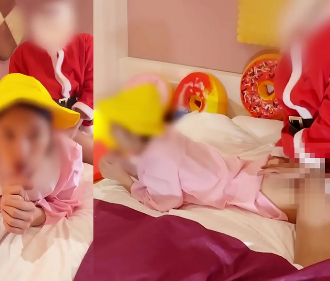 Tis the Season for a Tiny Cunt and a Fertile Santa! Exclusive Pregnancy Play Footage!