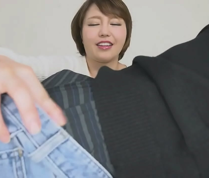 Revel In The Seduction Of A Craft Mio Futaba 1 ~ Alluring Milf Exposes Herself To Son's Classmate