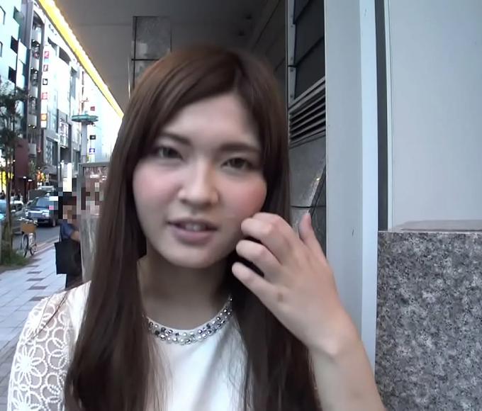 Yell For Me ~ 100,000 Yen If You Can Hold Back Your Moaning For 10 Minutes Under The Intense Electric Horn Stimulation!