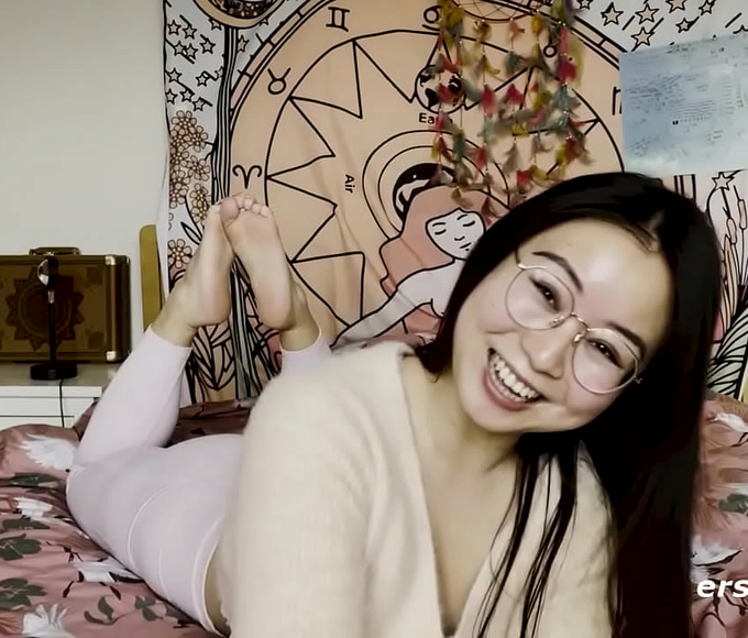 Cute China Doll Masturbates On Camera For You!